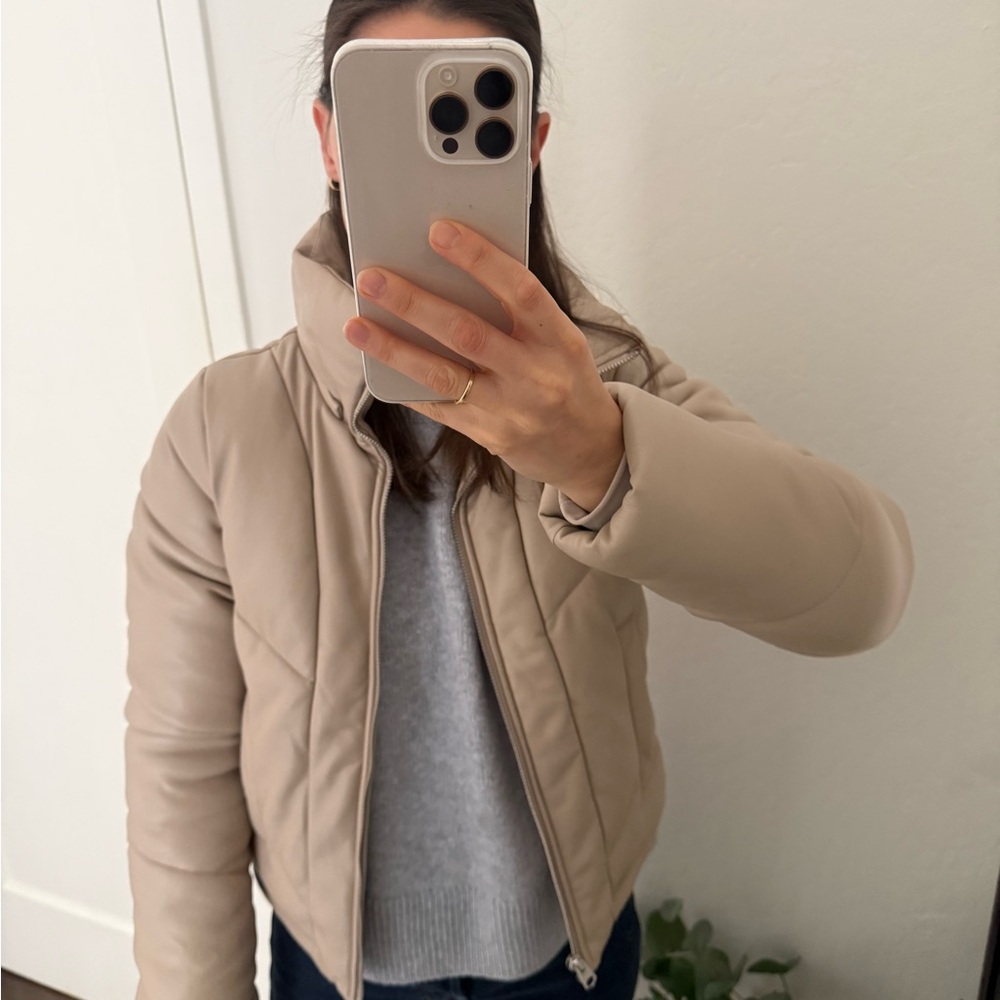 A&F Beige Puffer Jacket with detachable hoodie